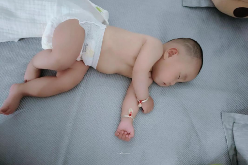 昌吉宝宝口水多怎么回事